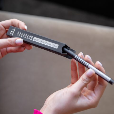 Brow Pen – How To Use It And What Makes It Worth The Hype? [Nanobrow Microblading Pen Review]